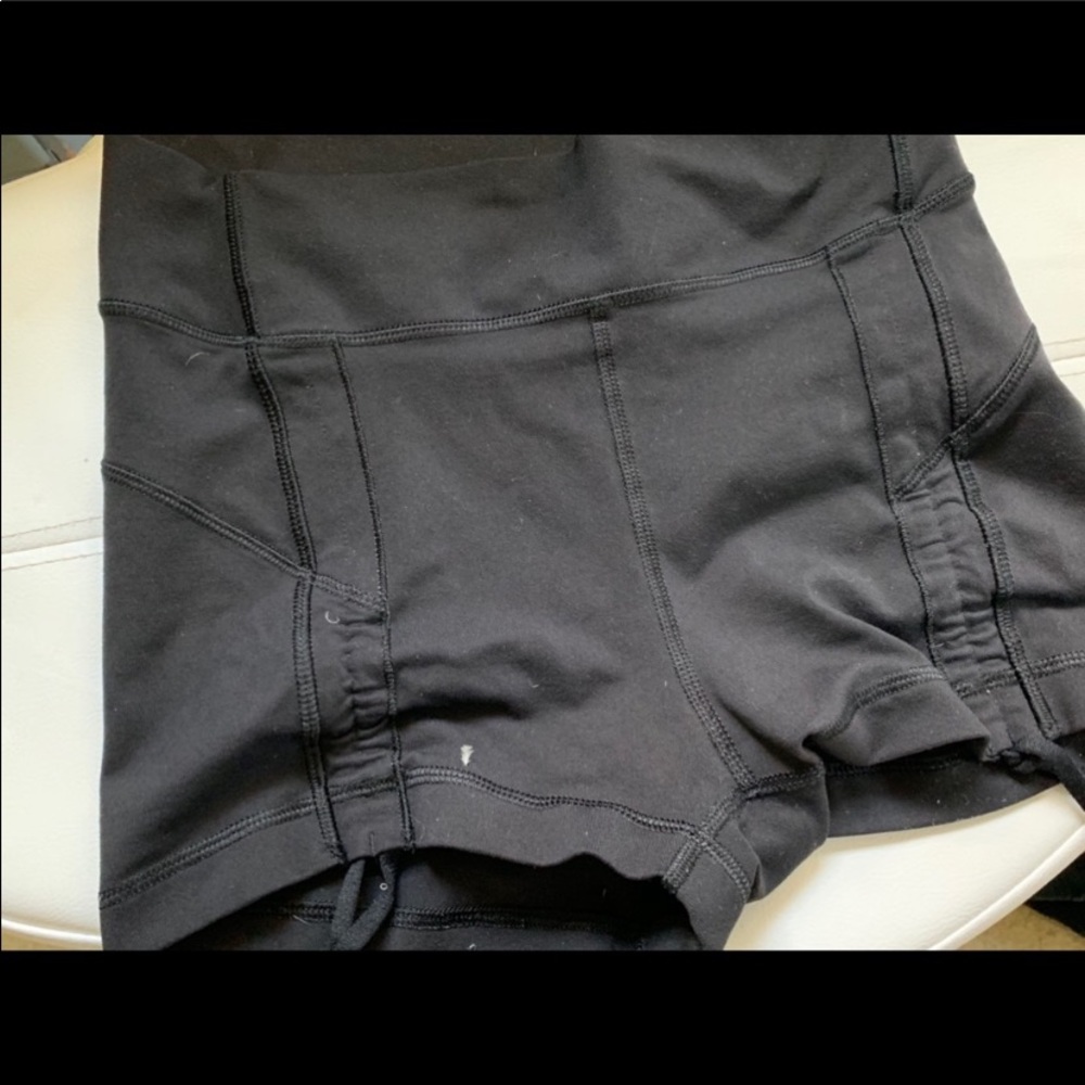 Black lululemon spandex